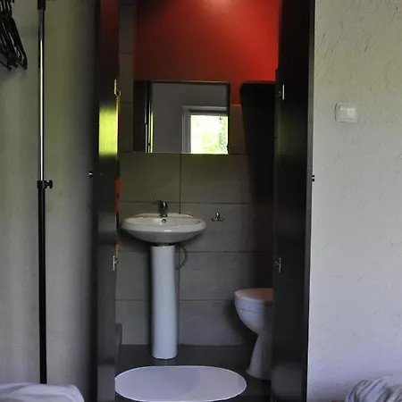 ホリデーパーク Osrodek Edward ミコシェボ